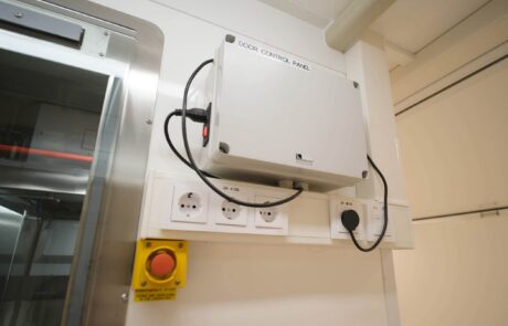 DSF4528_mobile-laboratory-min