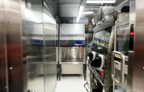 Fuji-12_mobile-laboratory-min